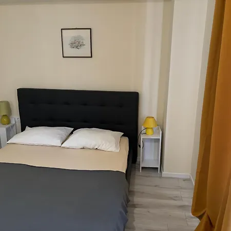 아파트 Ground Floor