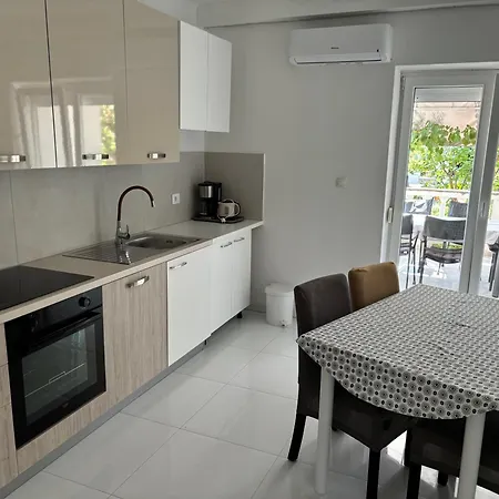 Ground Floor Apartment Palit